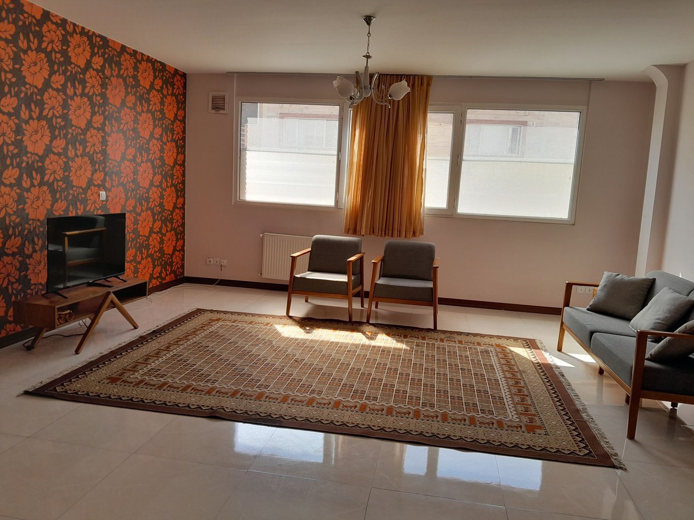 آپارتمان دوخوابه کیان ۲ - واحد ۱۶ -   