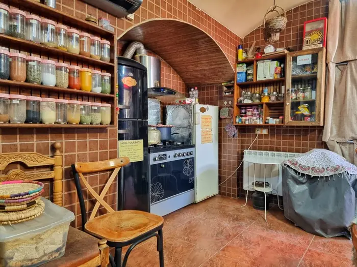 اقامتگاه سنتی سهراب ۔ واحد بهار -   