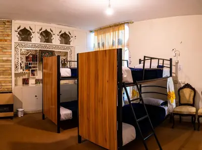 هاستل پاوا فامیلی - واحد آقایان