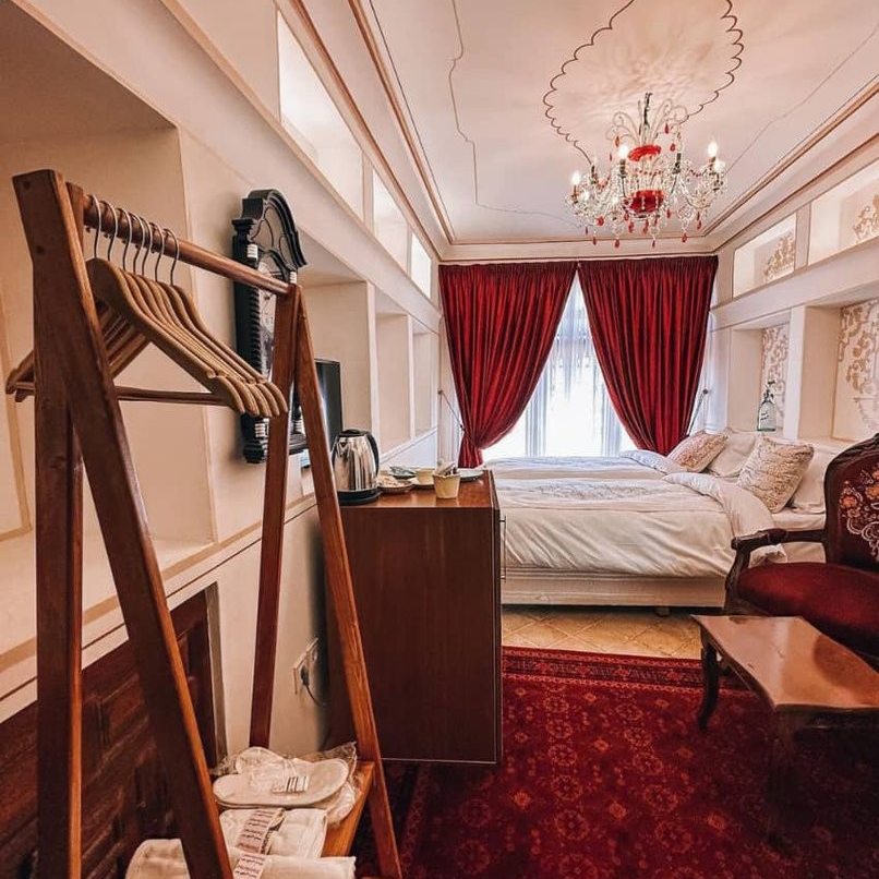 خانه بهشتیان - واحد شب بو