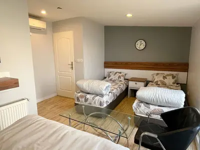 مجتمع اقامتی یاوری - واحد چهارتخته 303