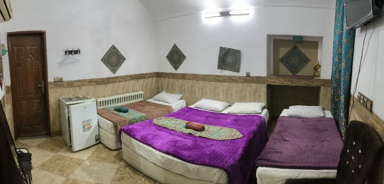 اقامتگاه سنتی دوستانه - واحد سه تخته 8