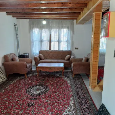 کلبه دوخوابه چوبی امیر