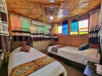 اقامتگاه سنتی سهراب ۔ واحد بهار