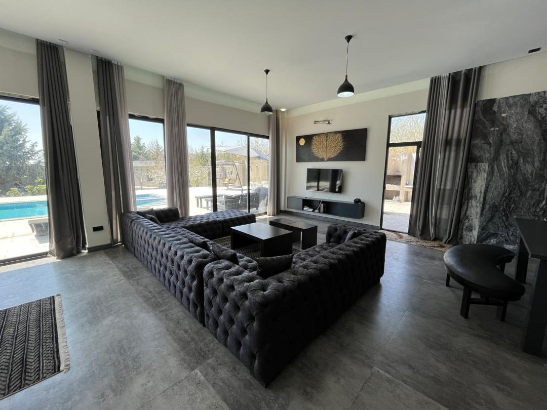 چهارخوابه استخردار چهارفصل منصوری