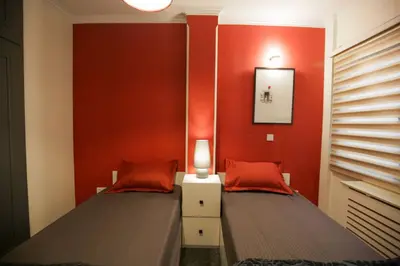 آپارتمان دوخوابه دل آرا واحد 5 میرزای شیرازی