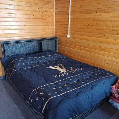 کلبه دوخوابه چوبی امیر