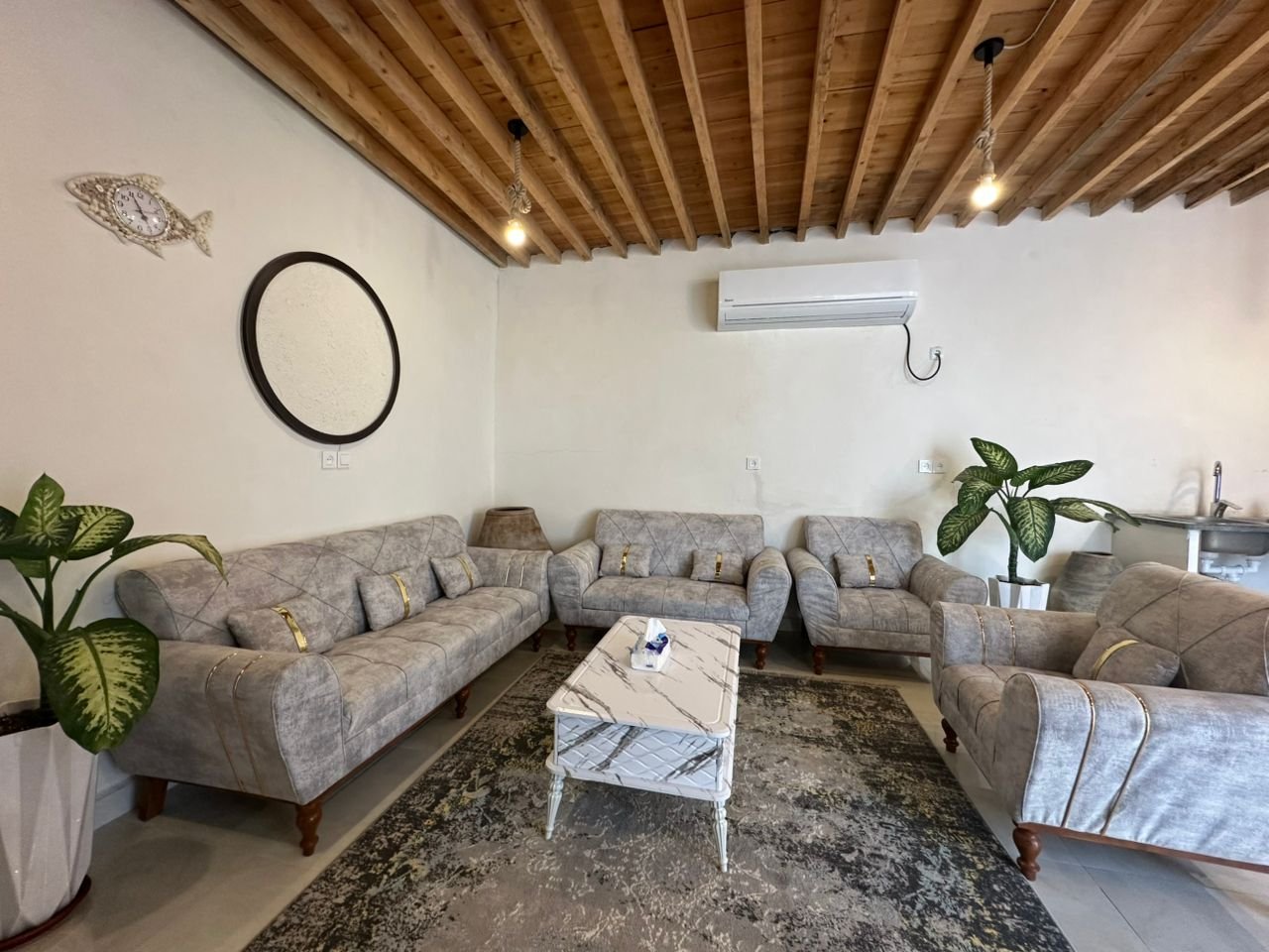 دوخوابه استخردار ماه هوس