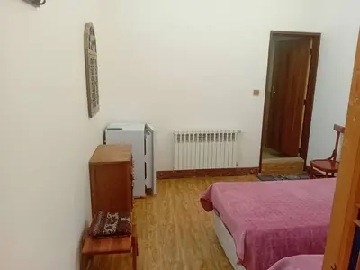 بومگردی یزدان - واحد ۸