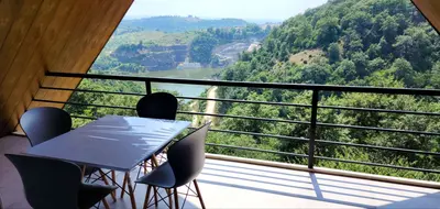 ویلا دوخوابه دوبلکس جکوزی دار گیسوم