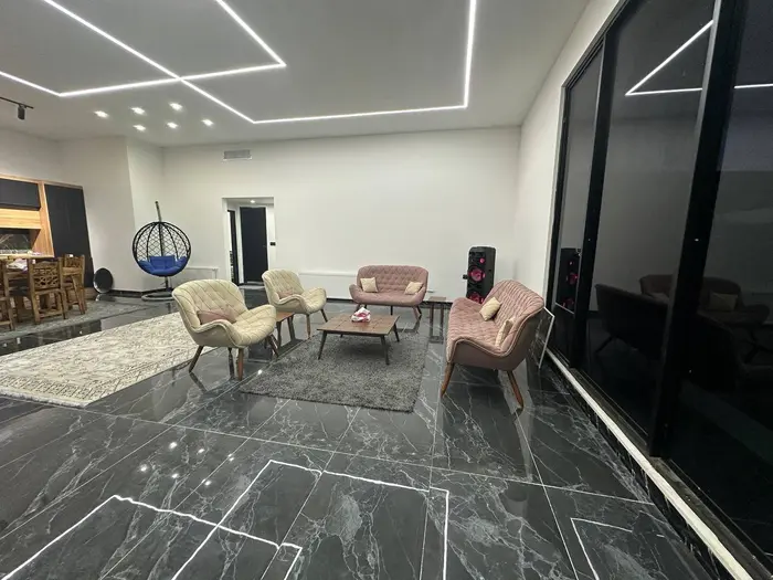 ویلا دوخوابه استخردار آبگرم اهورا 3