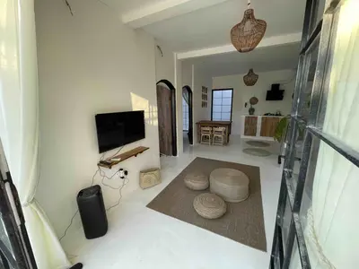 ویلا دوخوابه استخردار خانه نهنگ