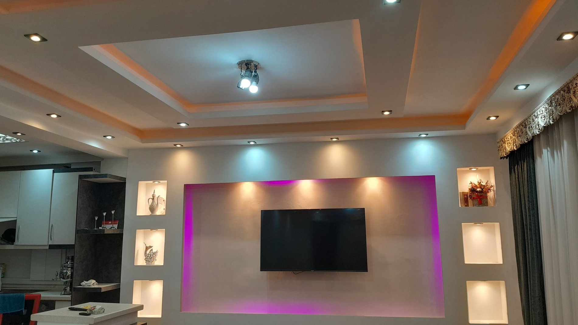 ویلا دوخوابه جنگلی اطلس