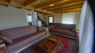 کلبه یک خوابه سوئیسی عمو عزیز ۴