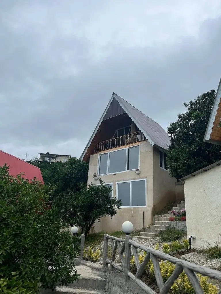 کلبه یک خوابه دوبلکس عمو عزیز ۲