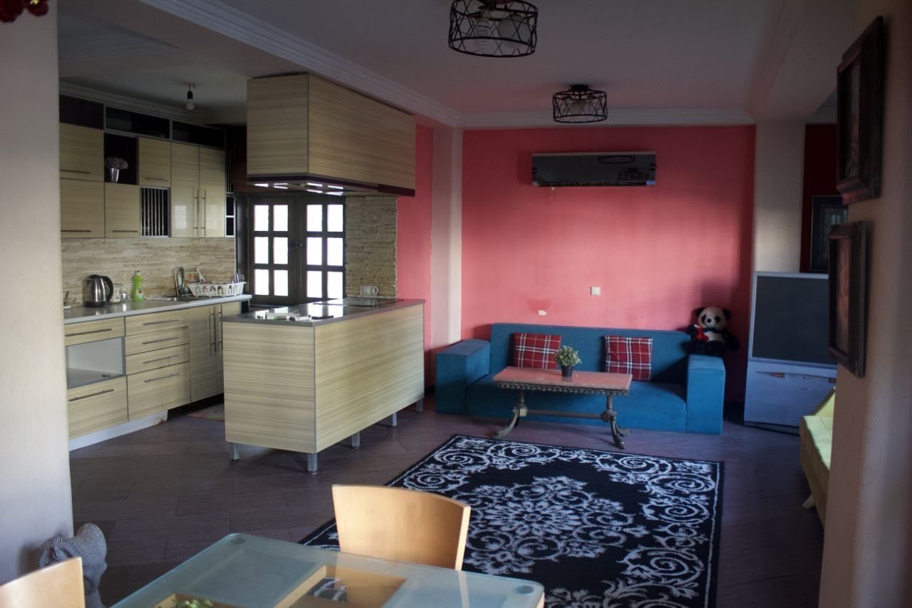 آپارتمان دوخوابه ادیب