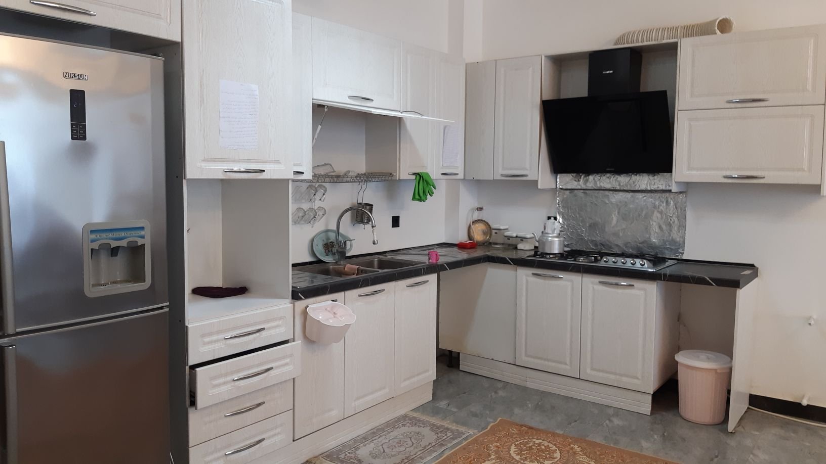 سه خوابه استخردار آبگرم مانلی