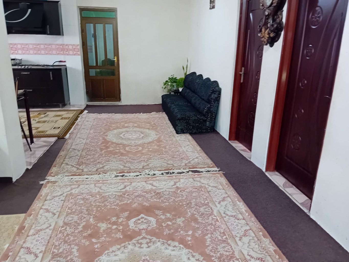 ویلا دوخوابه رودکنار 1 - پذیرایی