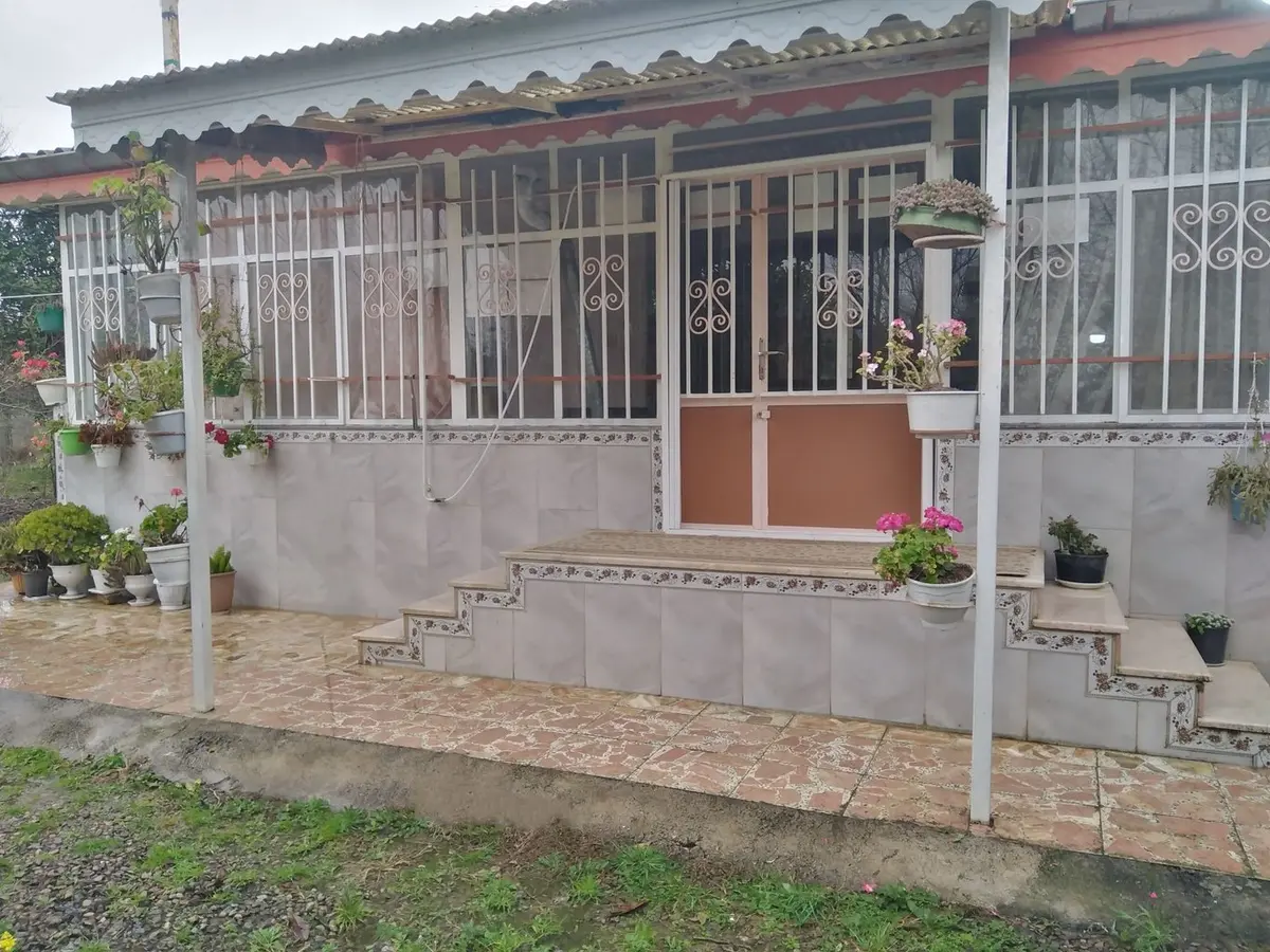 ویلا دوخوابه باغ فلاحت - نمای بیرون ساختمان