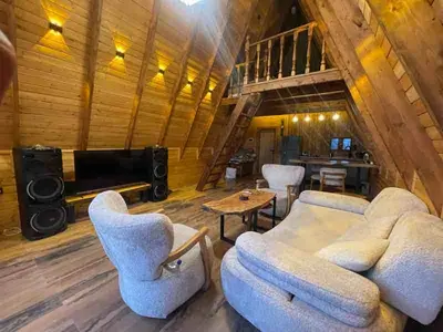 کلبه یک خوابه سوئیسی دوبلکس فانوس