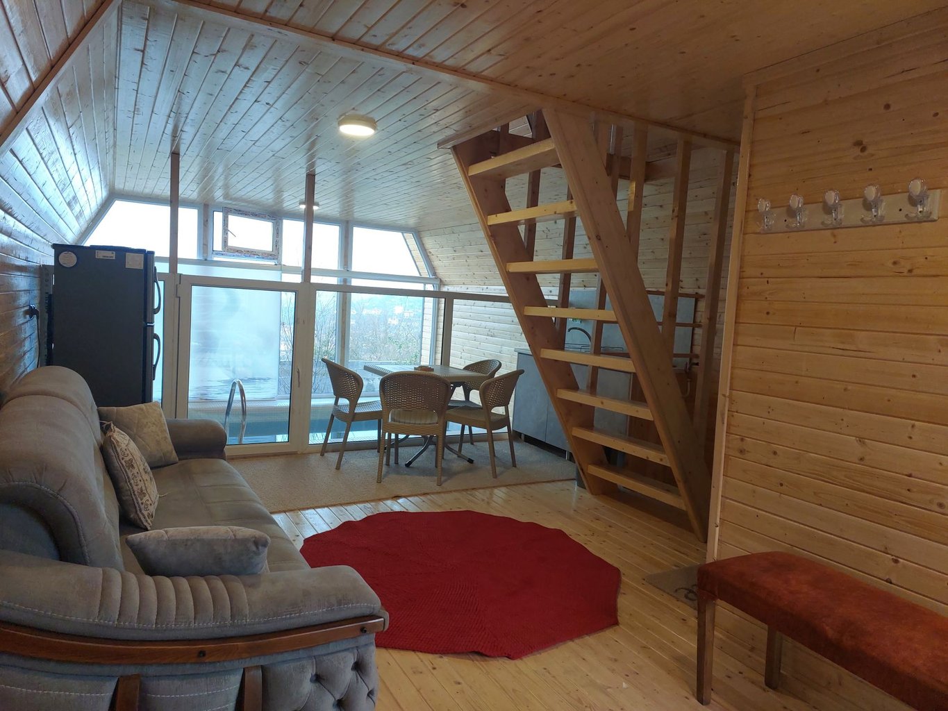 یک خوابه سوئیسی استخردار لمپا ۲