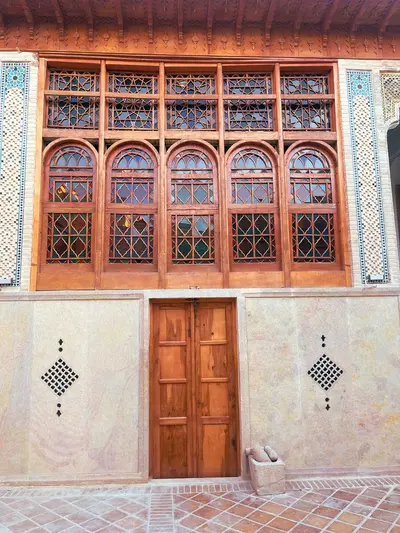 اقامتگاه سنتی بوتیک هتل جهانشاهی - واحد ترنج