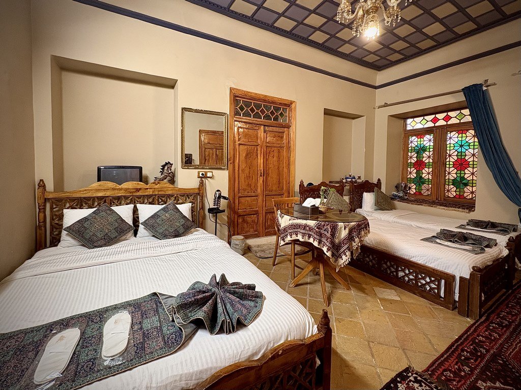 اقامتگاه سنتی بوتیک  هتل جهانشاهی - واحد دیبا