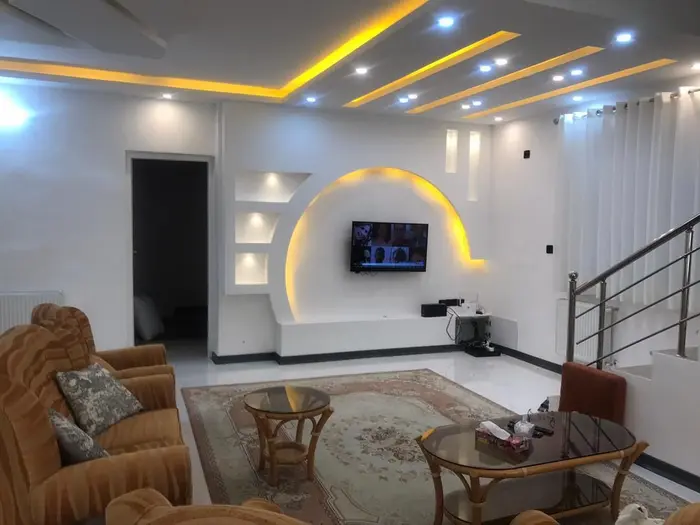 سه خوابه استخردار آبگرم نسترن 1 - پذیرایی