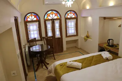 اقامتگاه سنتی جهان آرائی - واحد دوبلکس خانم تاج