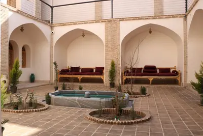 اقامتگاه سنتی جهان آرائی - واحد دوبلکس خانم تاج