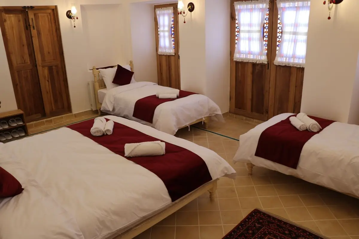 اقامتگاه سنتی جهان آرائی - واحد شاهنشین روناس