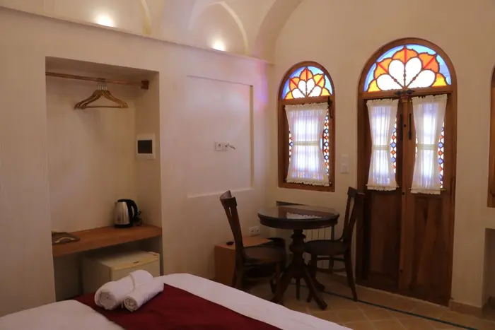 اقامتگاه سنتی جهان آرائی - واحد قرمزدونه