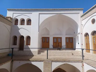 اقامتگاه سنتی جهان آرائی - واحد شاهنشین روناس