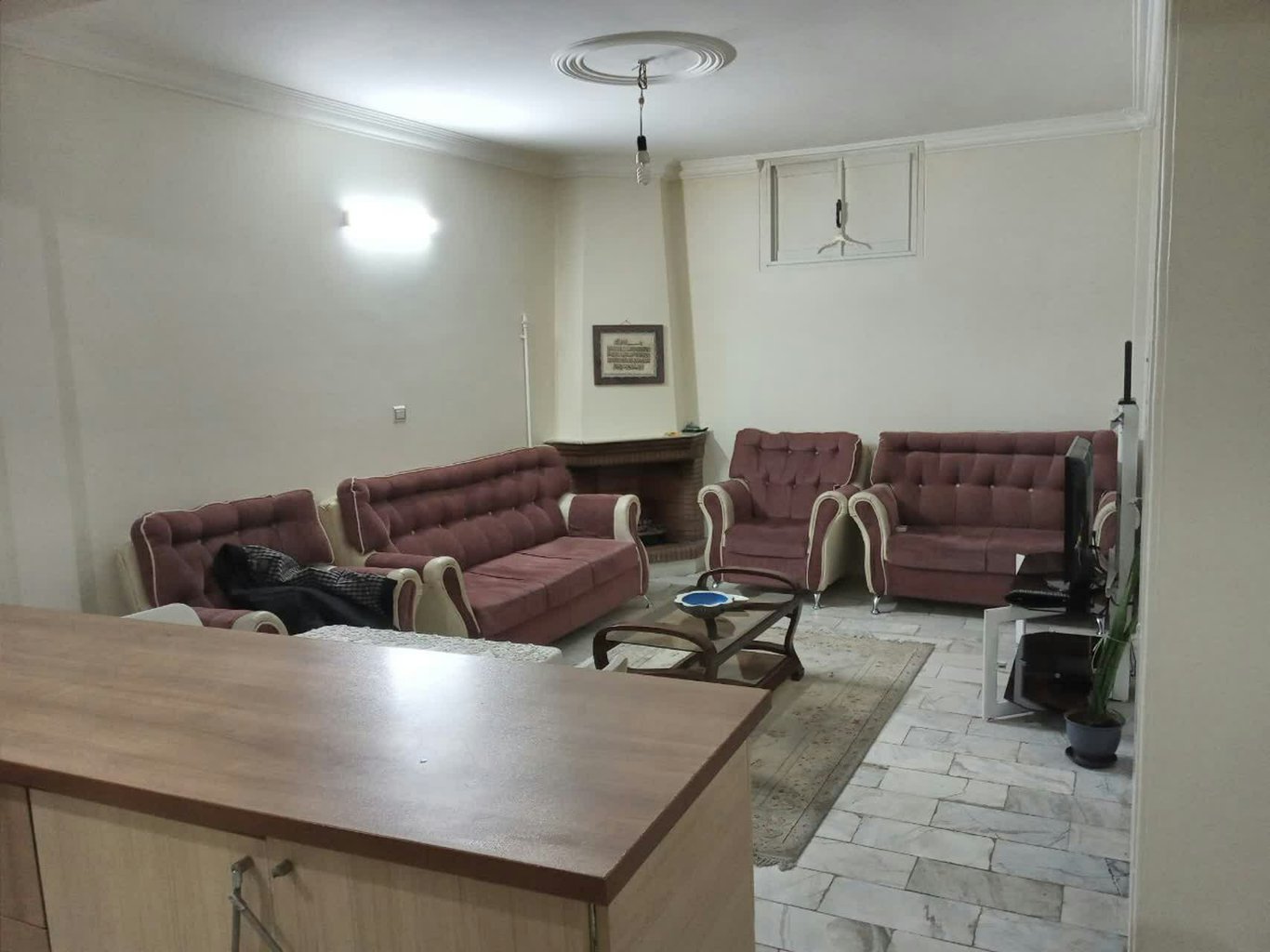 آپارتمان یک خوابه پیراسته انقلاب