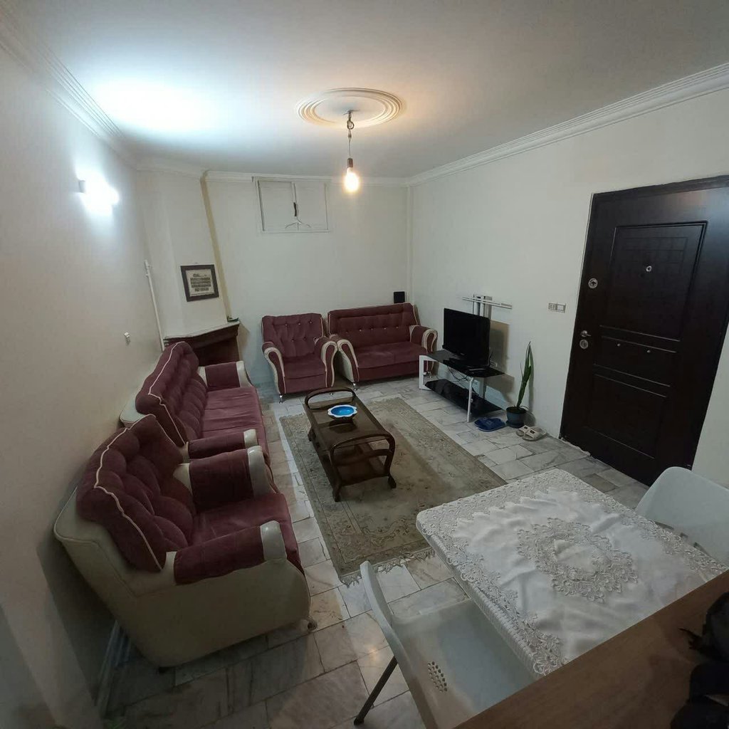 آپارتمان یک خوابه پیراسته انقلاب