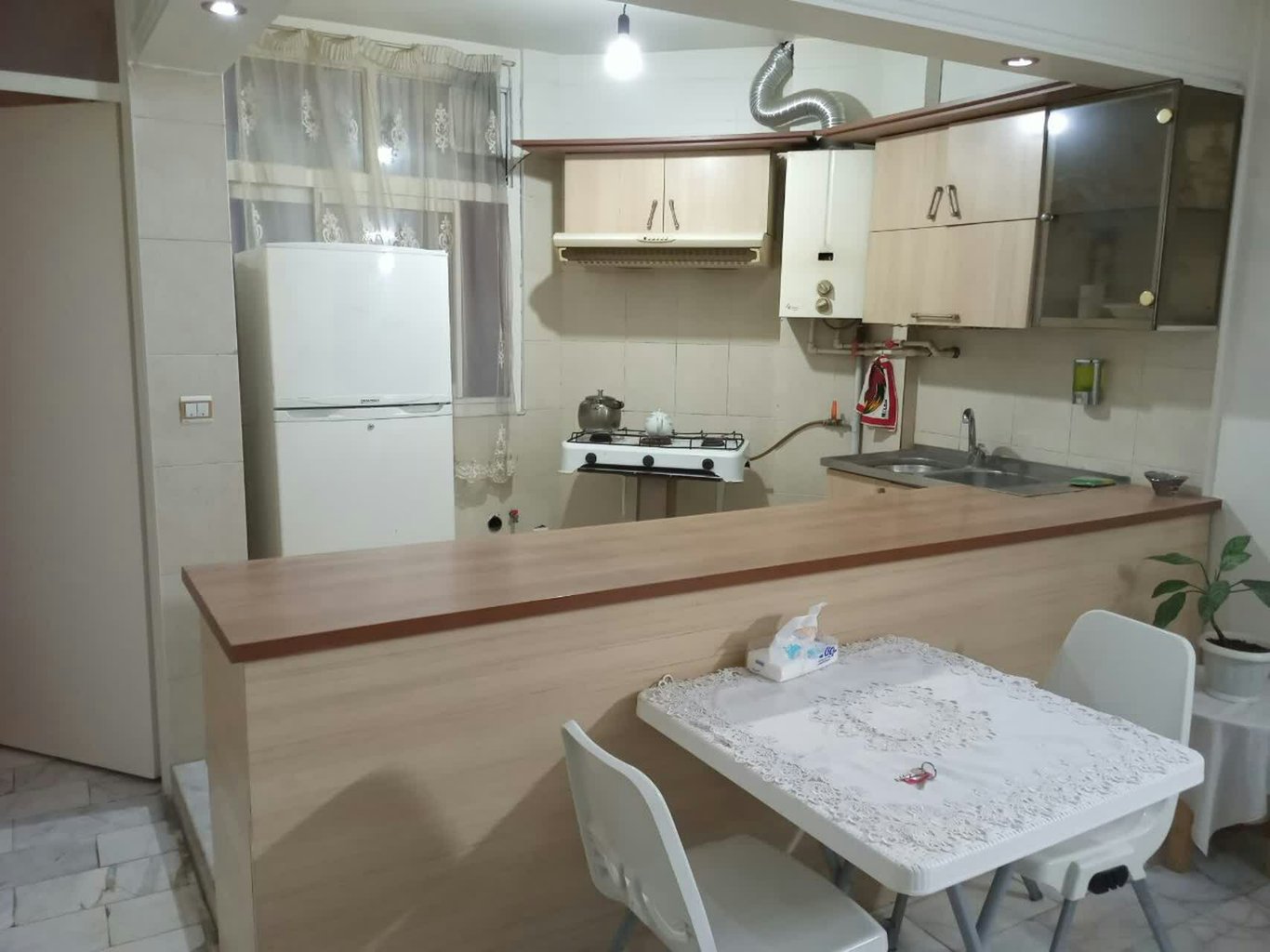 آپارتمان یک خوابه پیراسته انقلاب