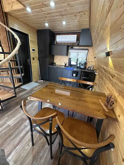 کلبه یک خوابه استخردار آبگرم ورنا