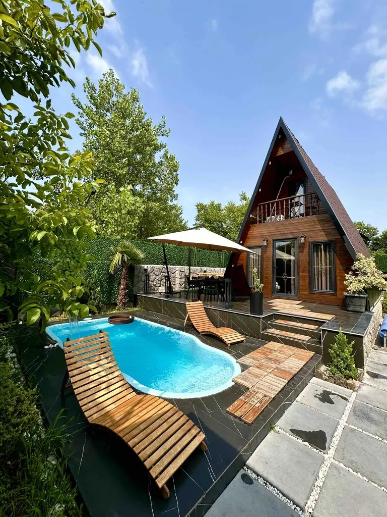 کلبه یک خوابه استخردار آبگرم ورنا - میخوام این تصویر در صفحه اول باشه