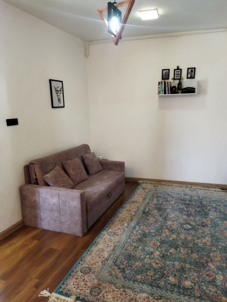 فلت آزادی 46