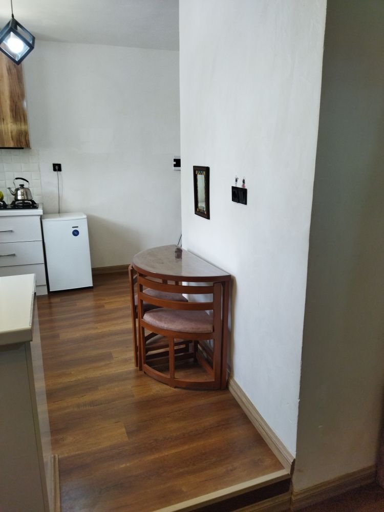 فلت آزادی 46