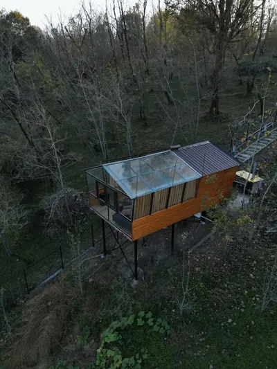 کلبه فلت شیشه‌ای فریار