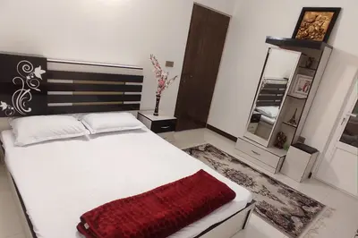 آپارتمان دوخوابه مهر و ماه 1