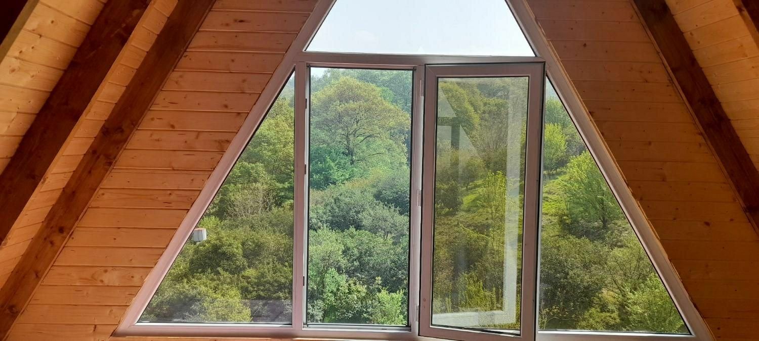 کلبه یک خوابه چوبی باغ لفور