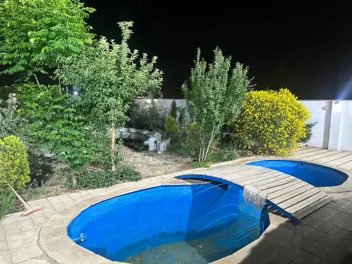 ویلا یک خوابه استخردار اصفهانک