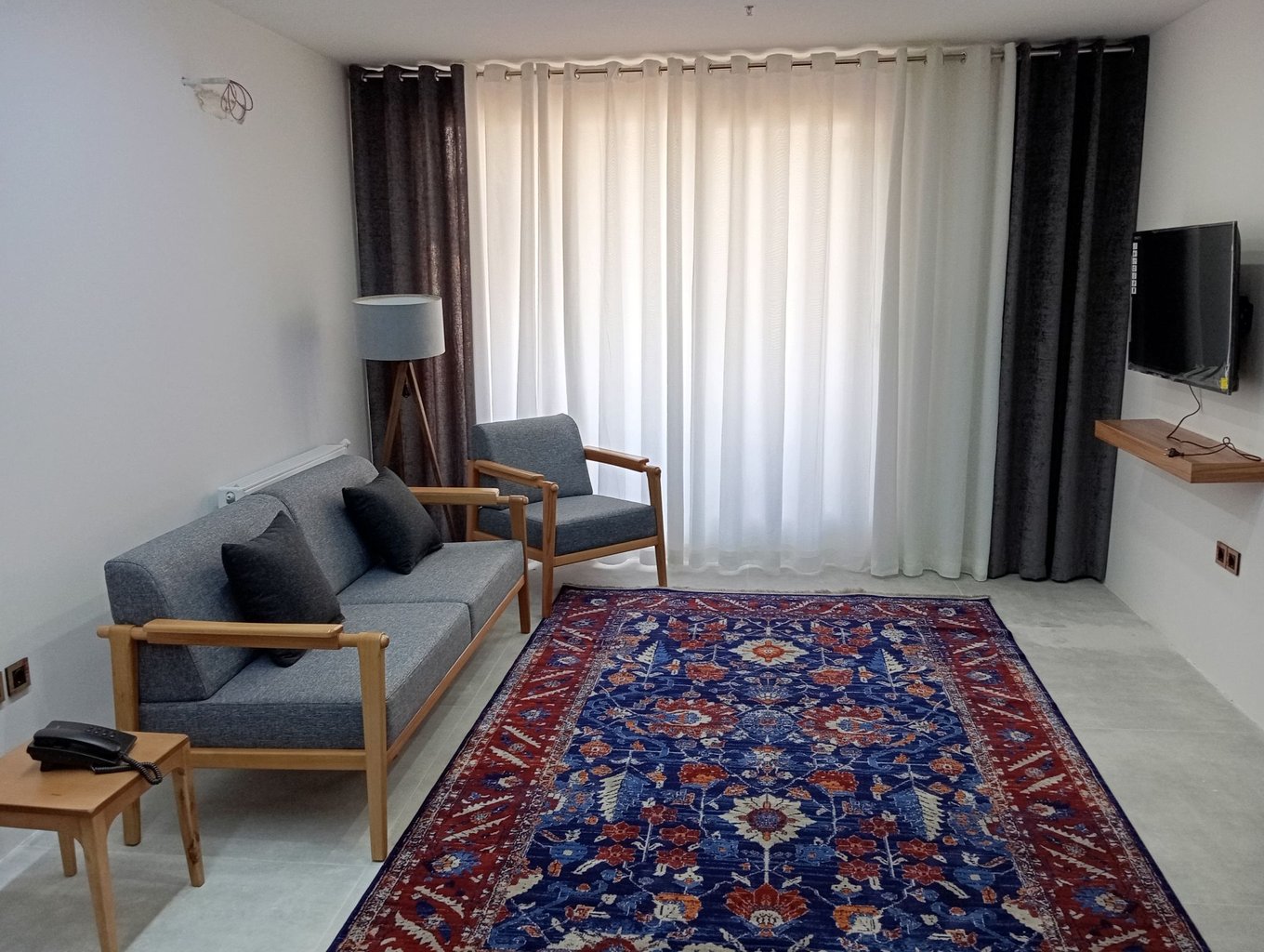 دوخوابه رسام - واحد 403