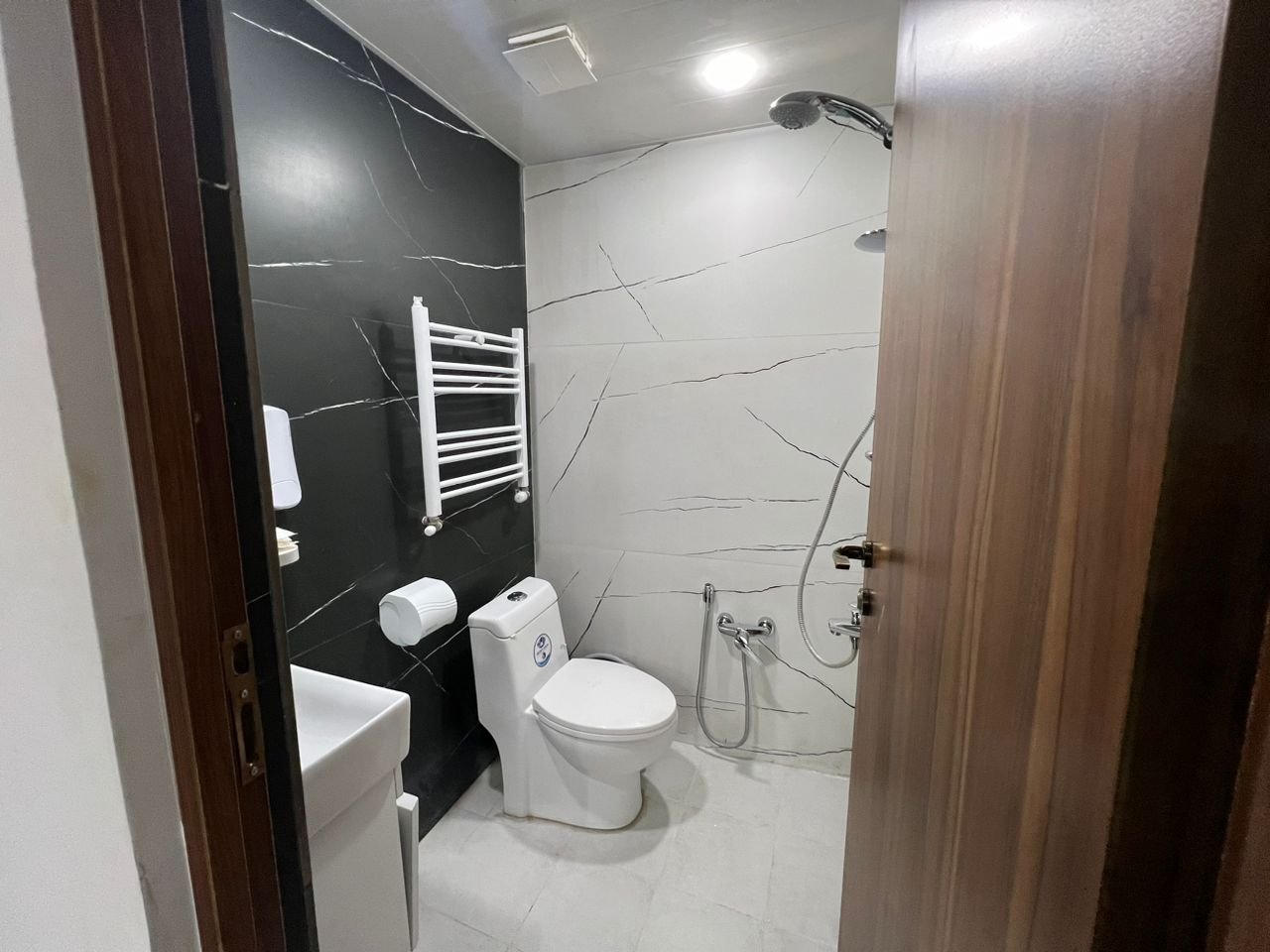 مجتمع اقامتی یک خوابه رسام - واحد 704