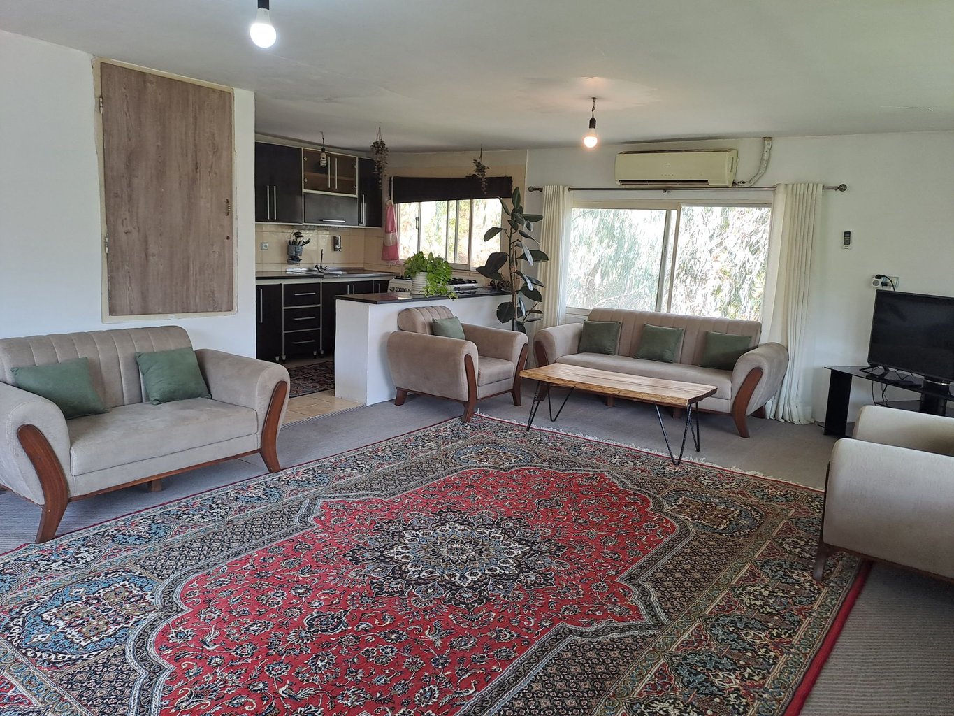 کلبه دوخوابه دوبلکس استخردار آبگرم جنگلی طبیعت