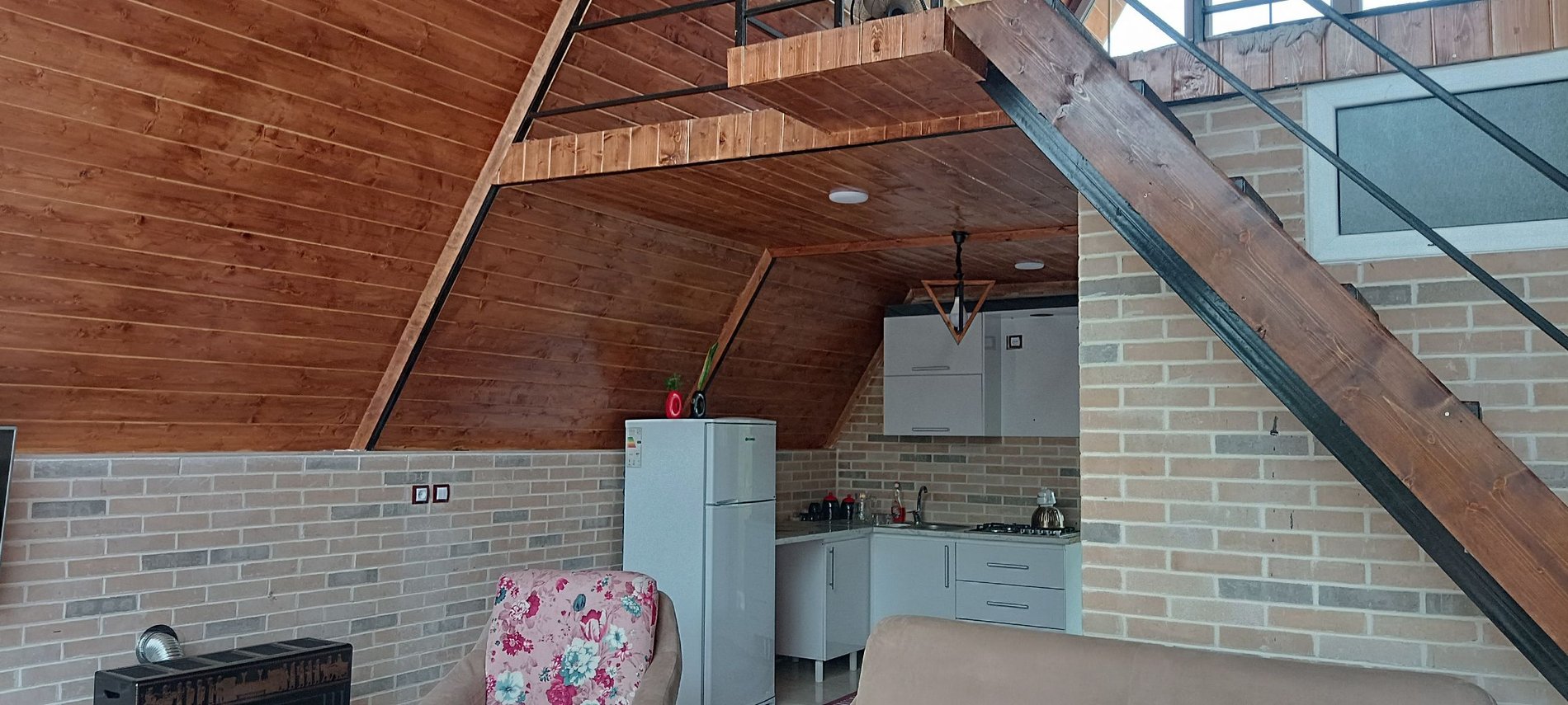 دوخوابه سوئیسی سیکاج