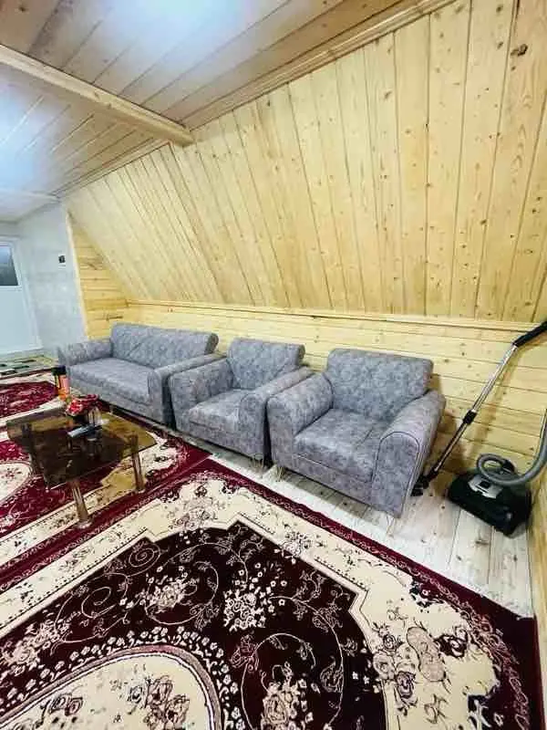 کلبه فلت سوئیسی خاطره - انتخاب عنوان تصویر