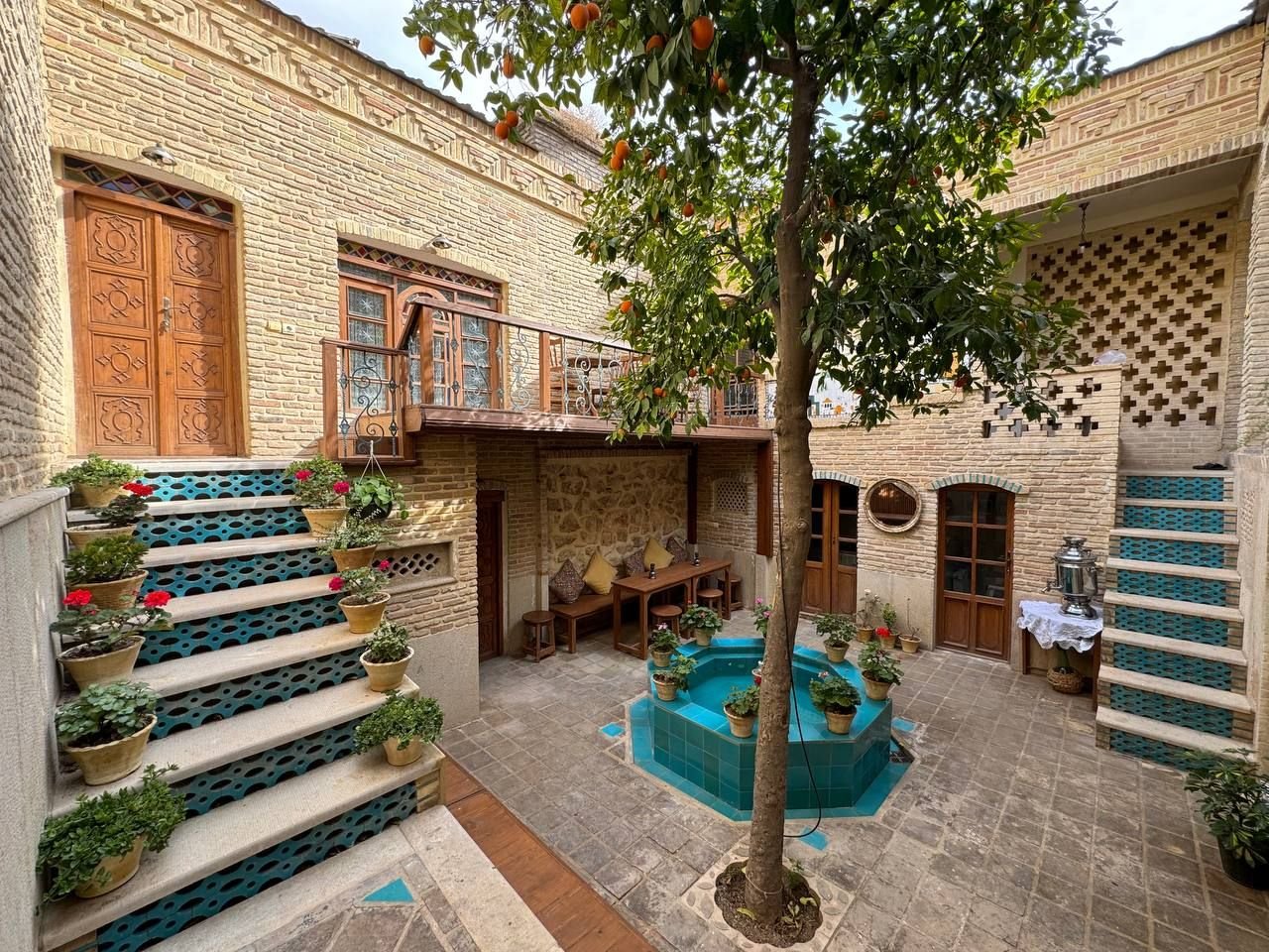 بوم گردی اتاق شیراز - خانه جانان - واحد شور